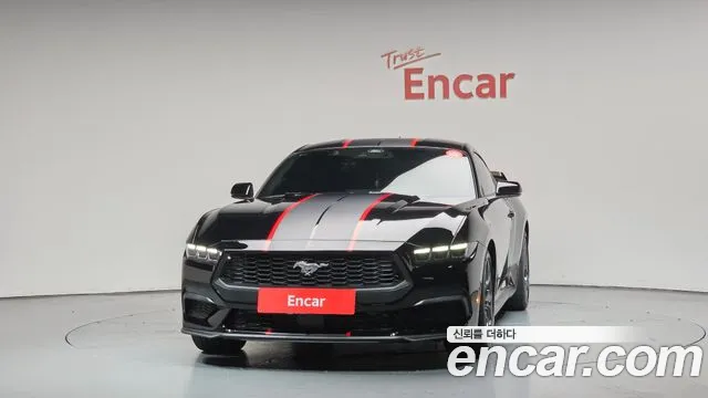 Ford Mustang — Фото автомобиля 3