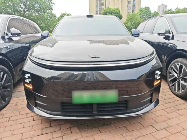 Li Auto L6 — Фото автомобиля 2