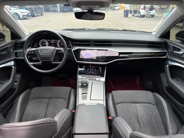 Audi A7L — Фото автомобиля 12