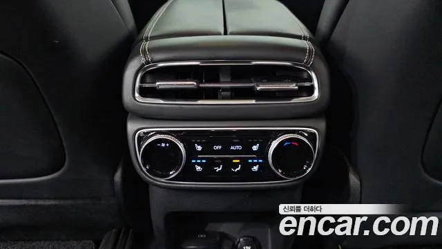 Genesis GV80 — Фото автомобиля 19