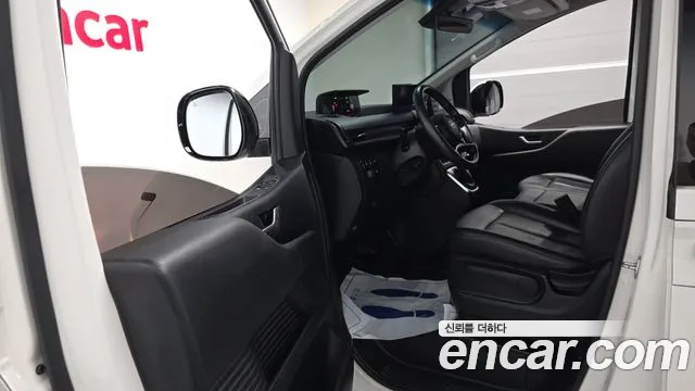 Hyundai Staria Staria Tourer 11 мест — Фото автомобиля 10