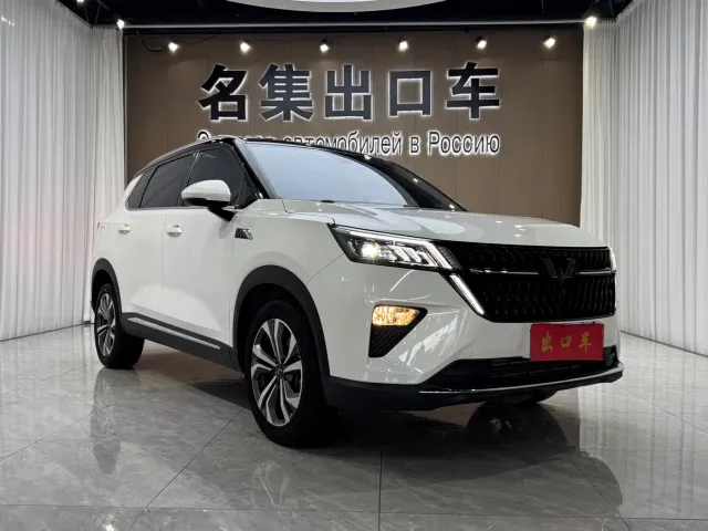 Wuling Asta — Фото автомобиля 2