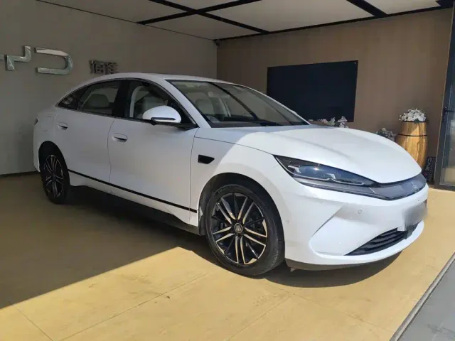 BYD Qin L — Фото автомобиля 7