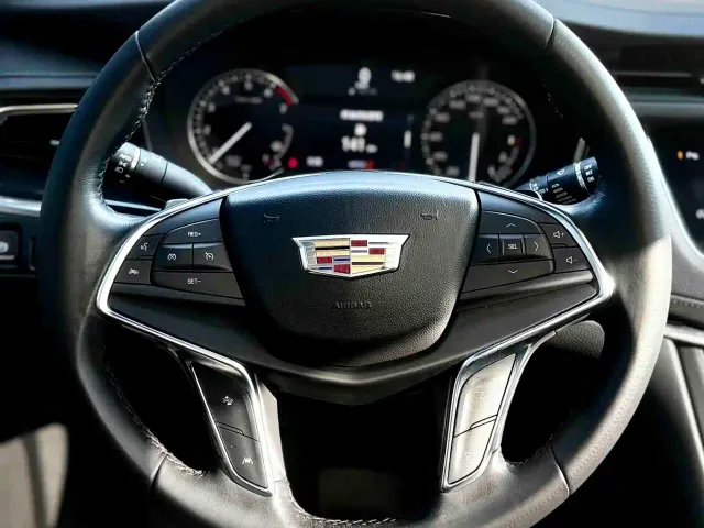 Cadillac XT5 — Фото автомобиля 14