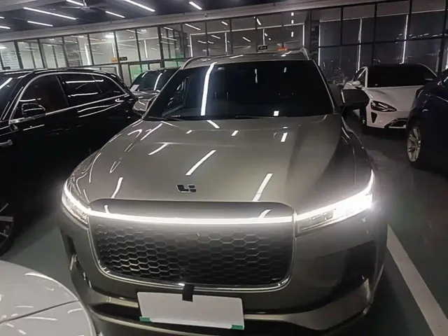 Li Auto ONE — Фото автомобиля 2