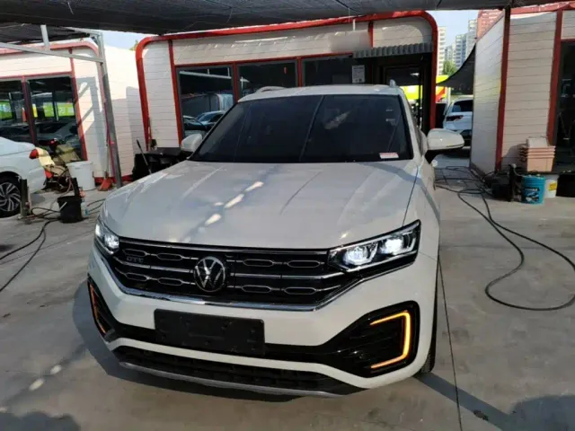 Volkswagen Tayron GTE Plug-in Hybrid — Фото автомобиля 2
