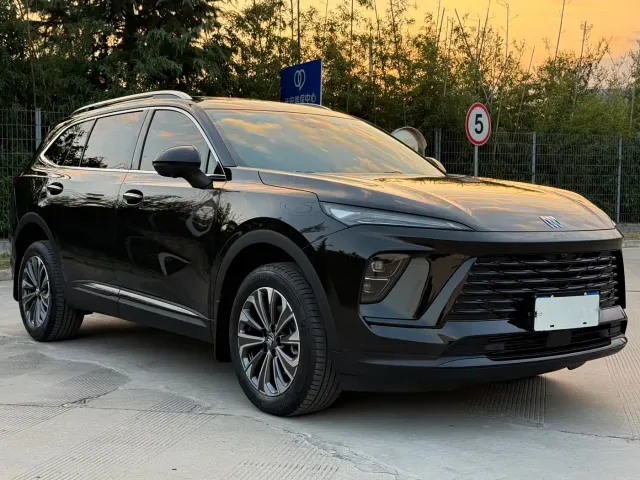 Buick Envision Plus — Фото автомобиля 3