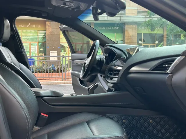 Cadillac CT5 — Фото автомобиля 18