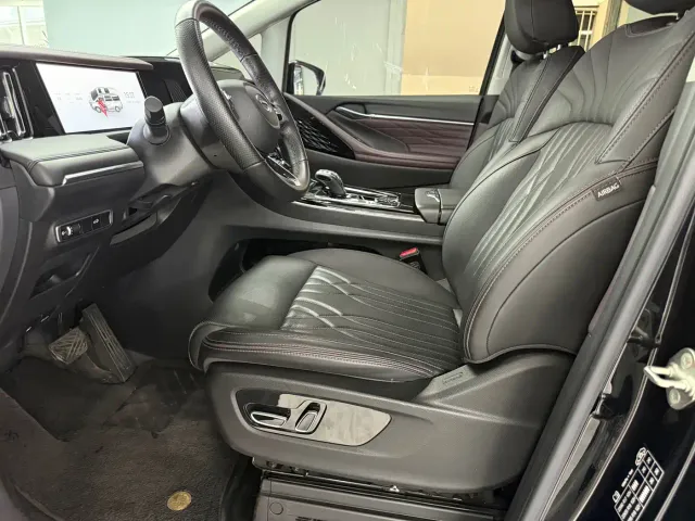 GAC Trumpchi M8 — Фото автомобиля 5