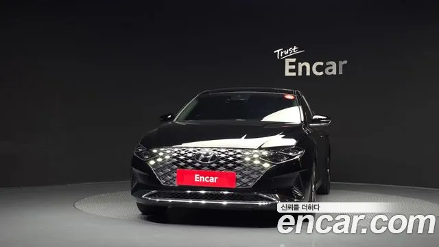 Hyundai Grandeur New — Фото автомобиля 3