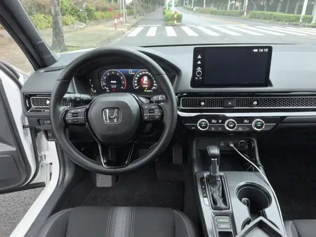Honda Civic — Фото автомобиля 6