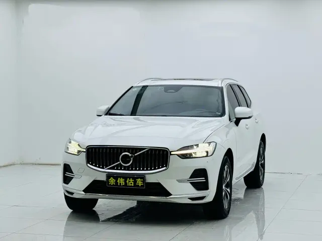 Volvo XC60 — Фото автомобиля 3