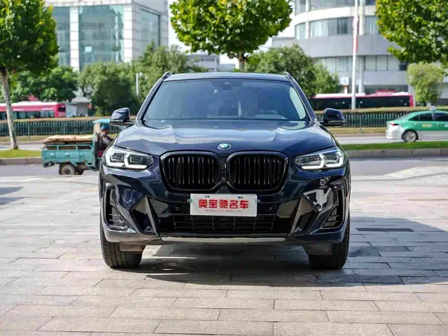 BMW X3 — Фото автомобиля 2