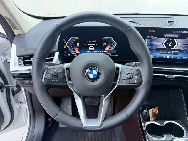 BMW X1 — Фото автомобиля 11