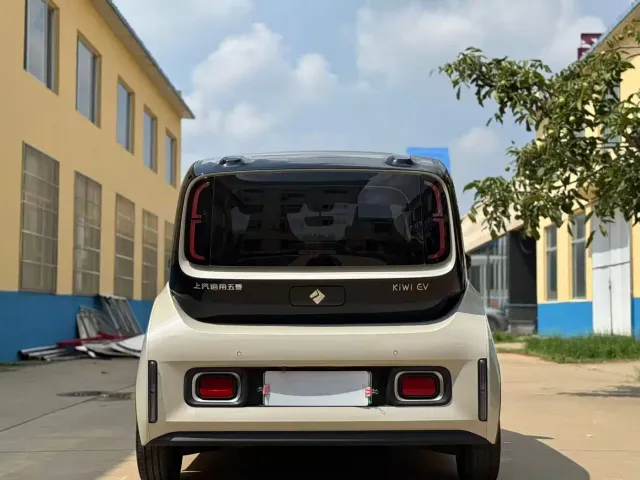 Baojun KiWi EV — Фото автомобиля 8