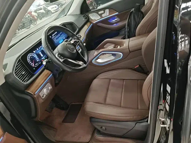 Mercedes-Benz GLE-Class — Фото автомобиля 14