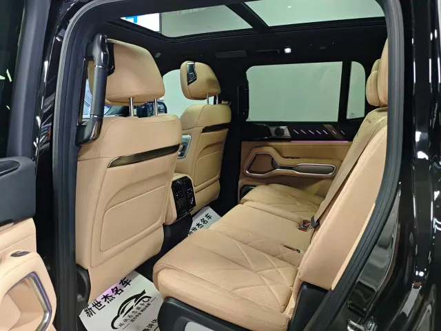 Fang Cheng Bao Leopard 8 2025 Zhiyong Flagship 7-Seater — Фото автомобиля 7