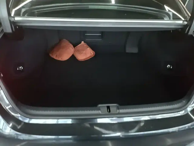 Lexus ES — Фото автомобиля 18