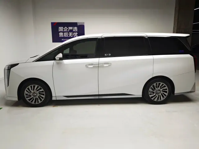 GAC Trumpchi M8 — Фото автомобиля 9