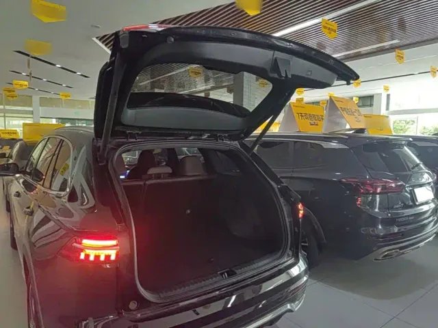 Geely Xingyue L — Фото автомобиля 18