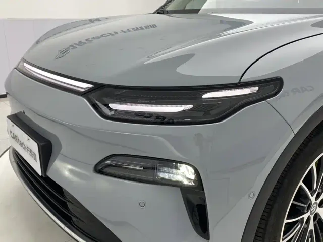 Leapmotor C11 — Фото автомобиля 9