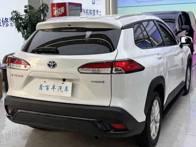 Toyota Frontlander — Фото автомобиля 10