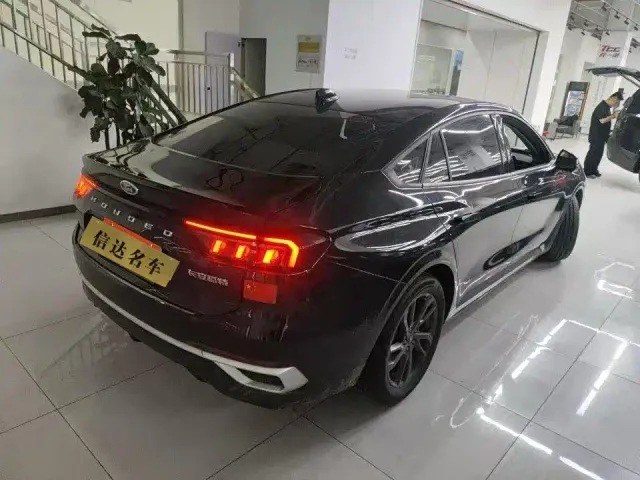 Ford Mondeo — Фото автомобиля 7
