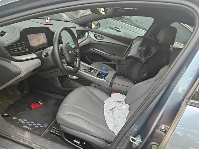 BYD Seal 07 DM-i — Фото автомобиля 14