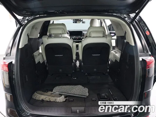 Kia Carnival 4th Gen — Фото автомобиля 5