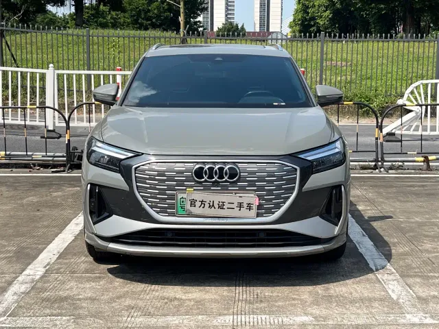 Audi Q4 e-tron — Фото автомобиля 2