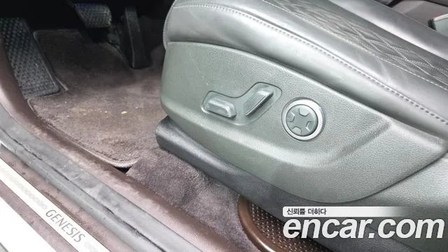 Genesis GV80 — Фото автомобиля 2
