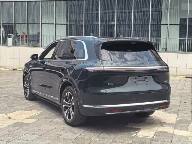 Aito M7 — Фото автомобиля 4