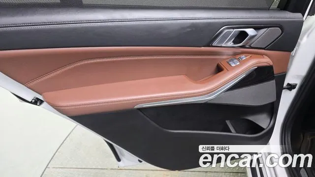 BMW X7 — Фото автомобиля 20