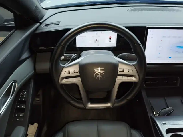 BYD Qin L — Фото автомобиля 10