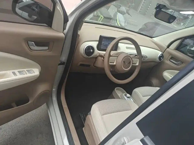 Wuling Hongguang Mini EV — Фото автомобиля 15
