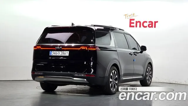 Kia Canival Carnival 4 поколение Бензин 7 мест Signature — Фото автомобиля 2