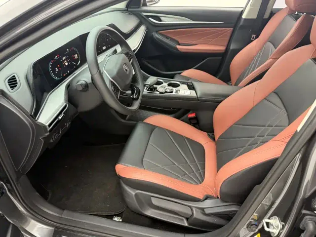 Changan Eado — Фото автомобиля 5