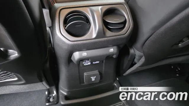 Jeep Wrangler JL — Фото автомобиля 25