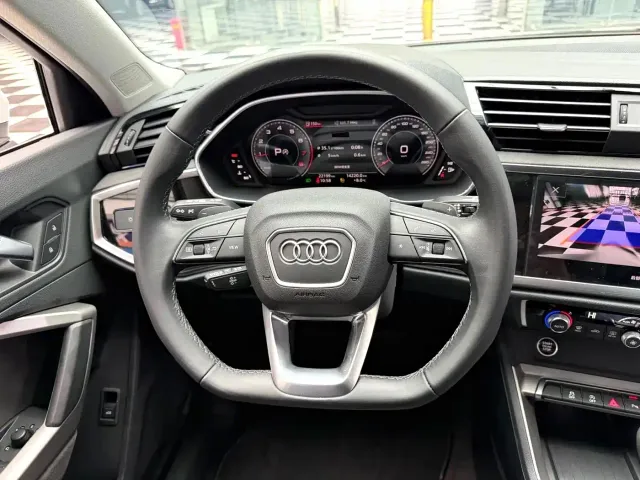 Audi Q3 — Фото автомобиля 13