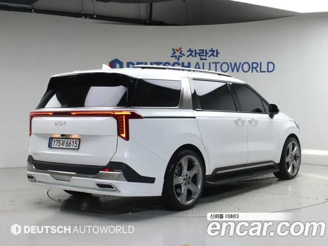 Kia Canival Carnival 4 поколение Бензин 7 мест Signature — Фото автомобиля 2