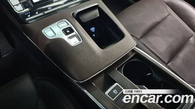 Hyundai Grandeur New — Фото автомобиля 12