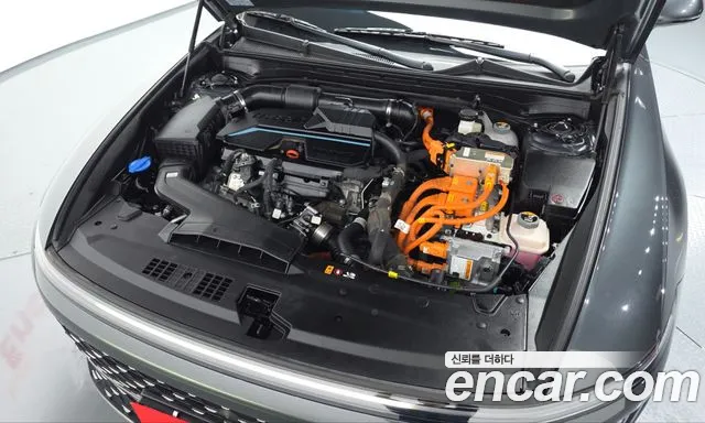Hyundai Grandeur GN7 — Фото автомобиля 9