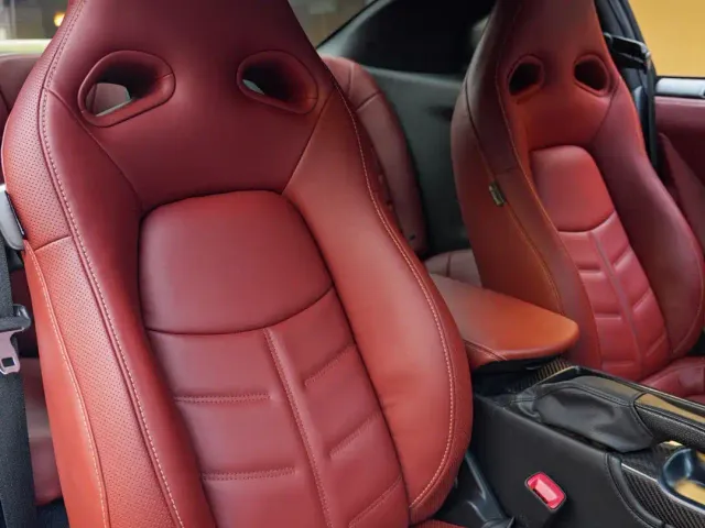 Nissan GT-R — Фото автомобиля 23
