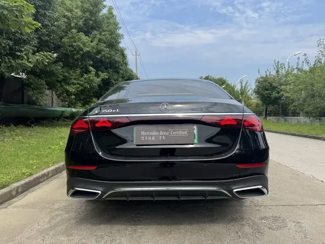 Mercedes-Benz E-Class — Фото автомобиля 17