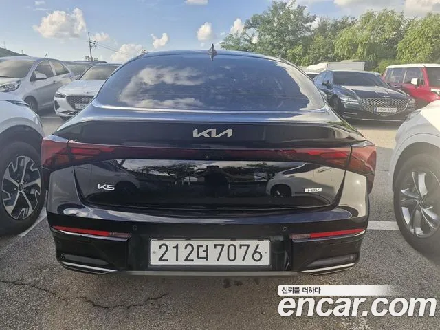 Kia K5 Generation 3 — Фото автомобиля 3