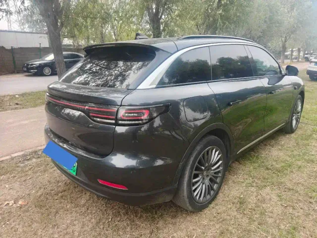 Leapmotor C11 — Фото автомобиля 4