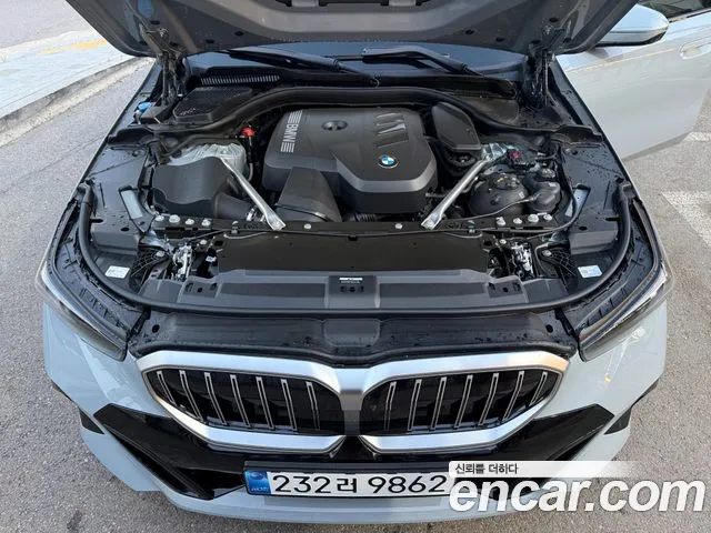 BMW 5-Series — Фото автомобиля 6