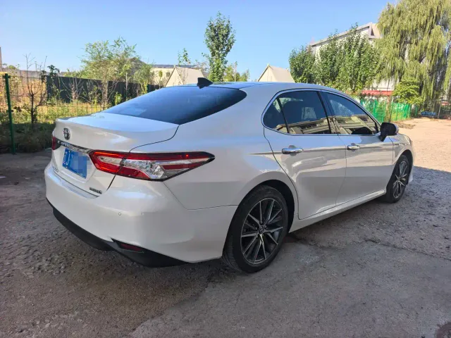 Toyota Camry — Фото автомобиля 4