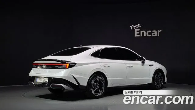 Hyundai Sonata — Фото автомобиля 2