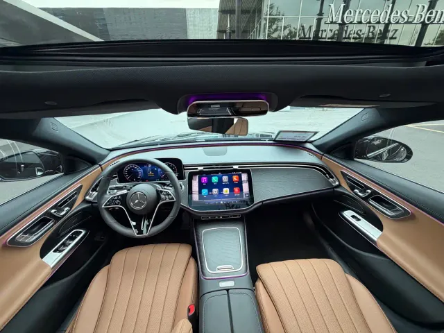 Mercedes-Benz E-Class — Фото автомобиля 12